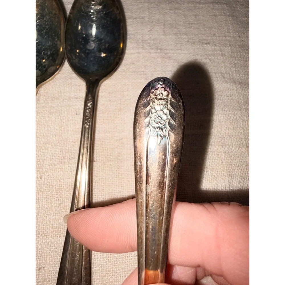 Vintage Belfry‎ Silver Plate Floral Spoons Set of 4 Tarnished Flatware